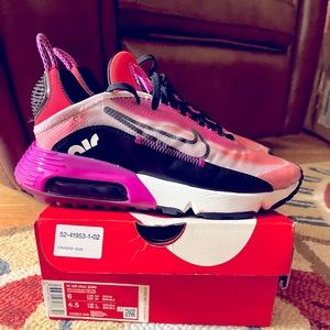 Women’s Nike Air Max 2090 pink colorway. The CK2612-500 style code - size 6